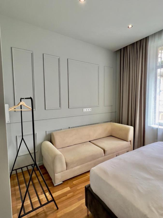 Kinotel 巴统 外观 照片